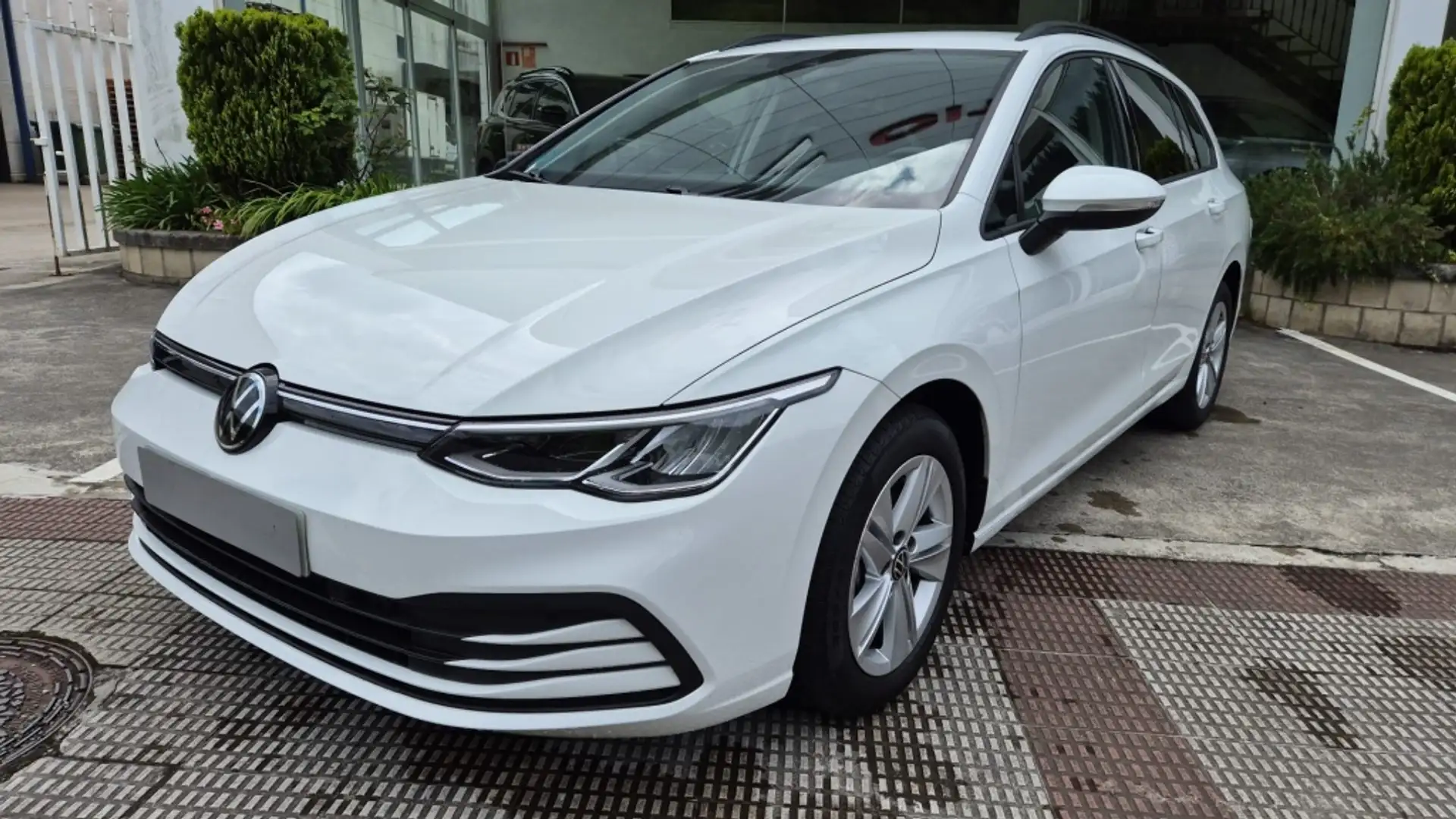 Volkswagen Golf Variant 2.0TDI 85kW Life DSG Blanco - 1