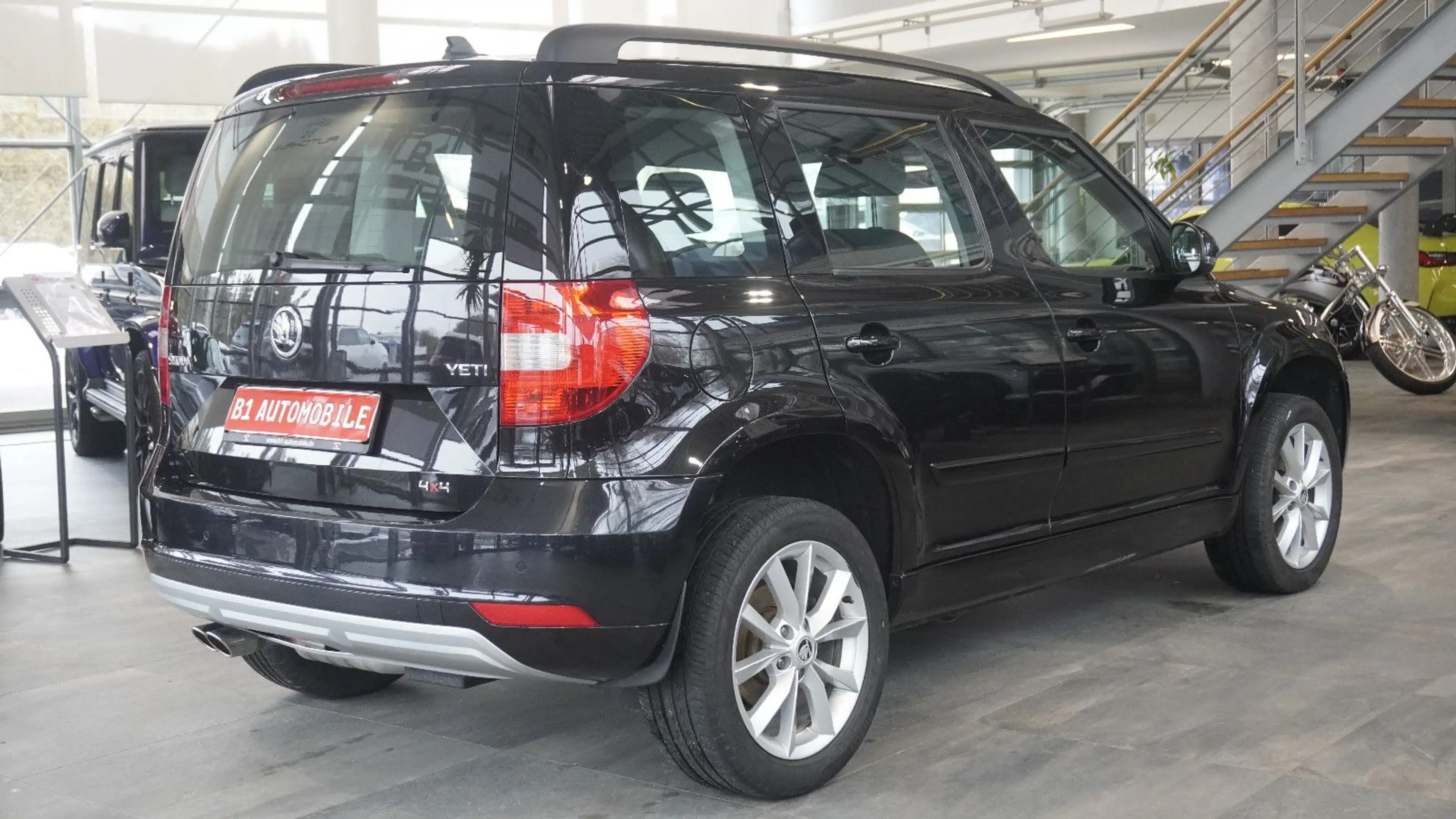 Skoda Yeti Style 4x4*1 HAND*AHK*BI-XENON*NAVI* — photo 5
