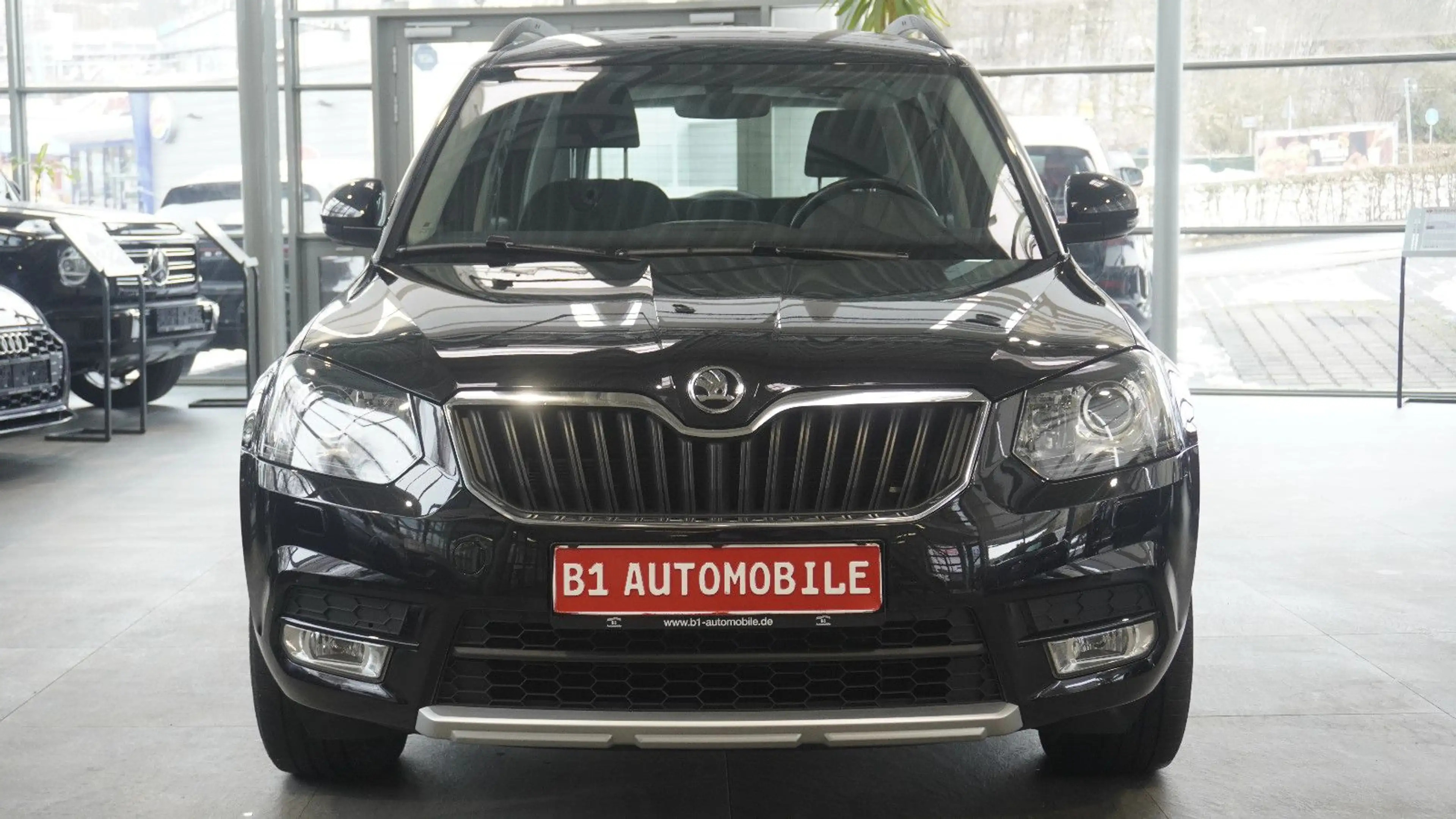 Skoda Yeti Style 4x4*1 HAND*AHK*BI-XENON*NAVI* — photo 2