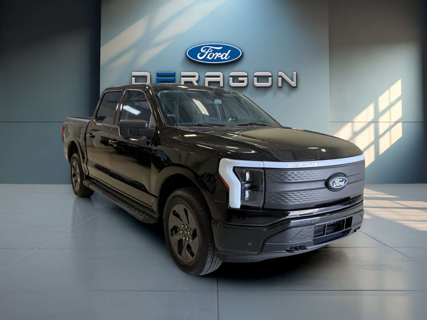 2024 Ford F-150 Lightning Flash 515 KM BATT, SIÈGES ET VOLANT CHAUFFANT, GRA — снимка 1