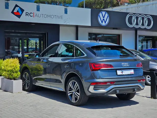 Audi Q5 view 5