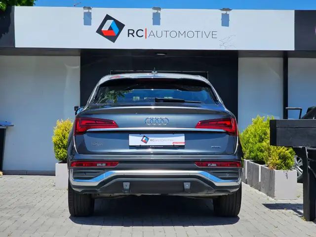 Audi Q5 view 6