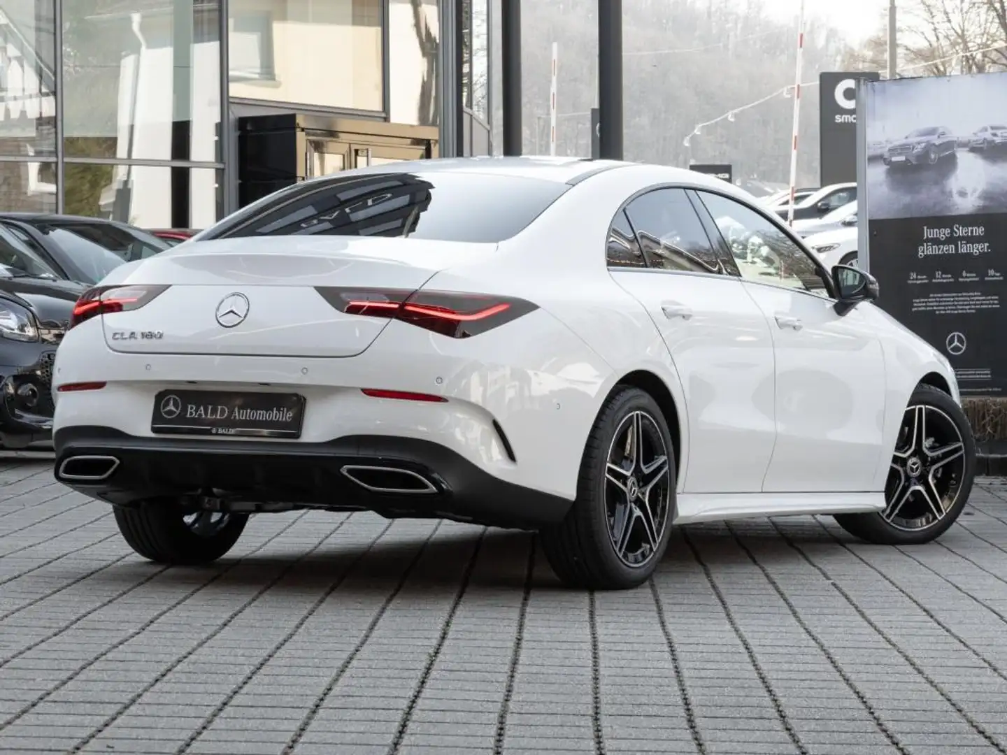 Mercedes-Benz CLA 180 AMG-Advanced+/LED/Pano/360/Totw/Night/18 Bianco - 2