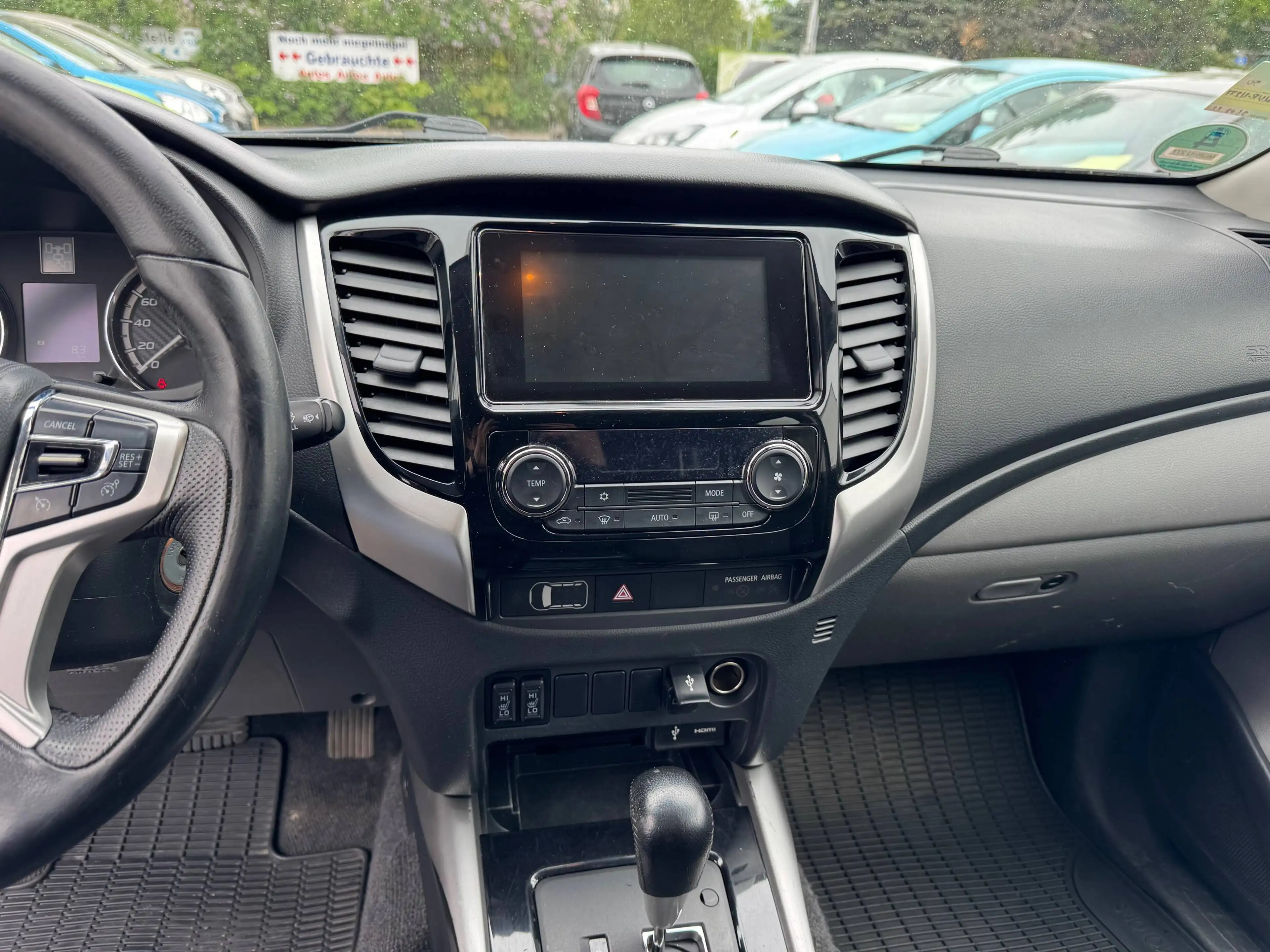 Mitsubishi L200 Plus Doppelkabine 4WD — photo 8