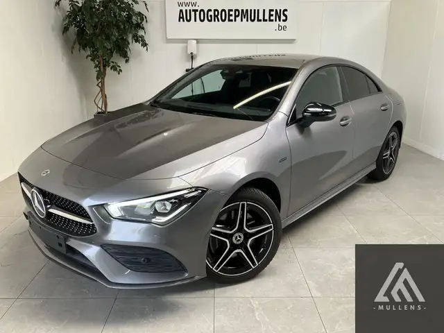 Mercedes-Benz CLA 250 250e AMG Line 8G-DCT