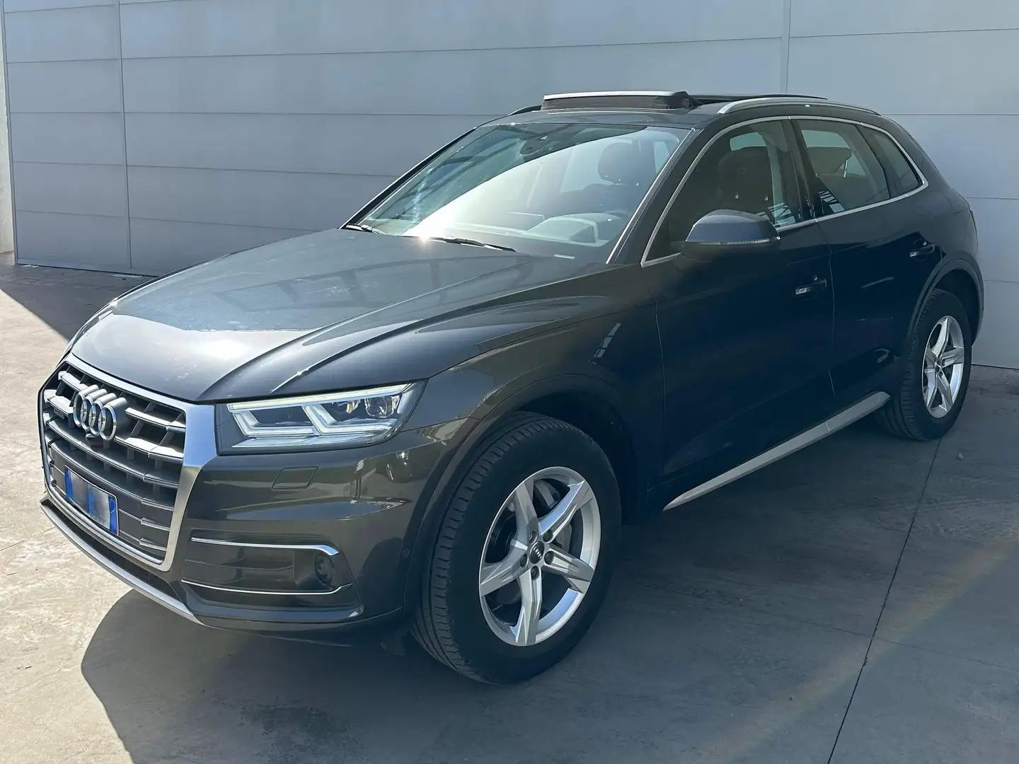 Audi Q5 40 2.0 tdi Business Sport quattro 190cv s-tronic Grigio - 2