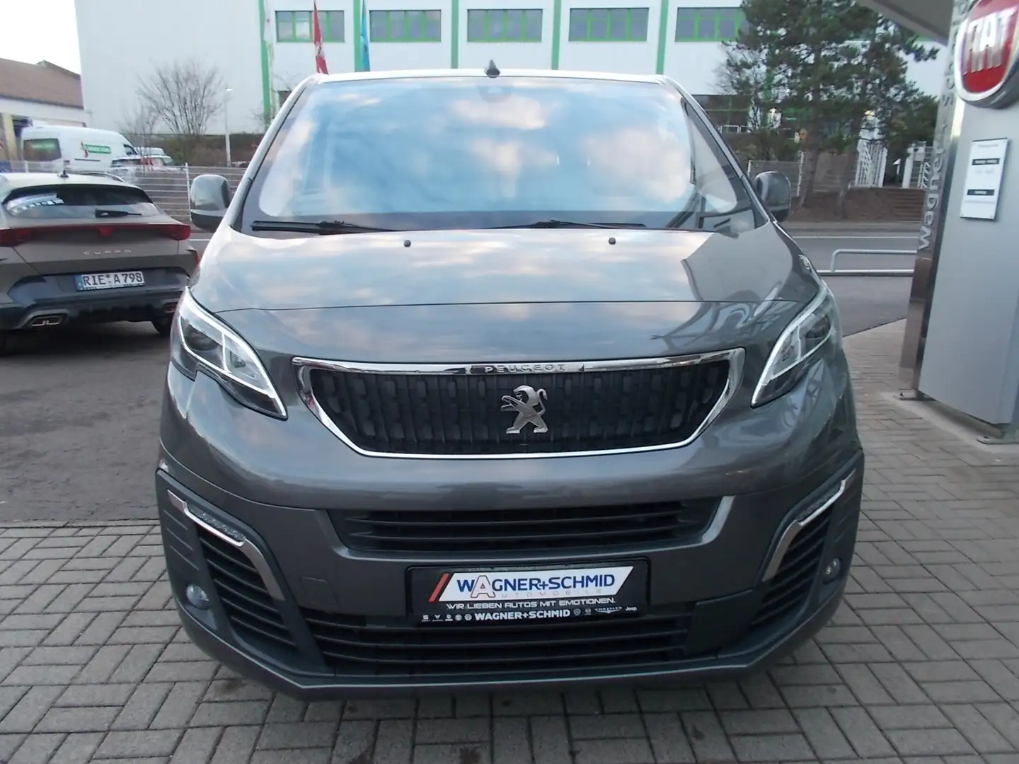 Peugeot Traveller 2.0 BlueHDi 145 L2 Allure LEDER + PANO Gris - 2