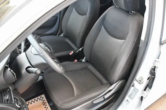 Opel Karl view 9