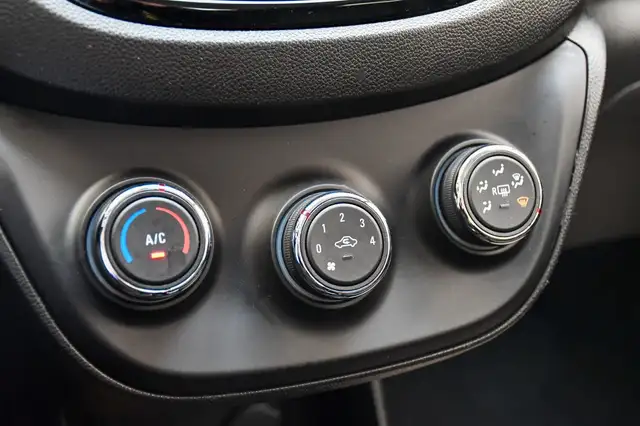 Opel Karl view 14