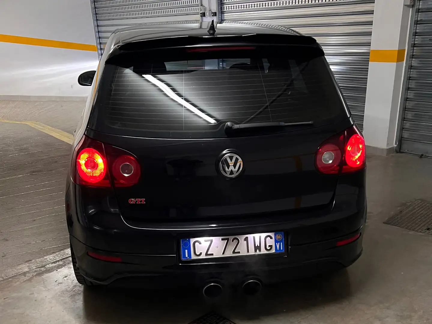 Volkswagen Golf GTI Golf V 20035p 2.0 tfsi dsg Negro - 1