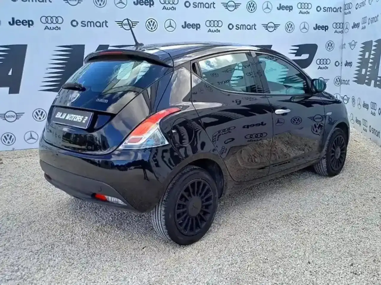 Lancia Ypsilon 2022 — фото 6