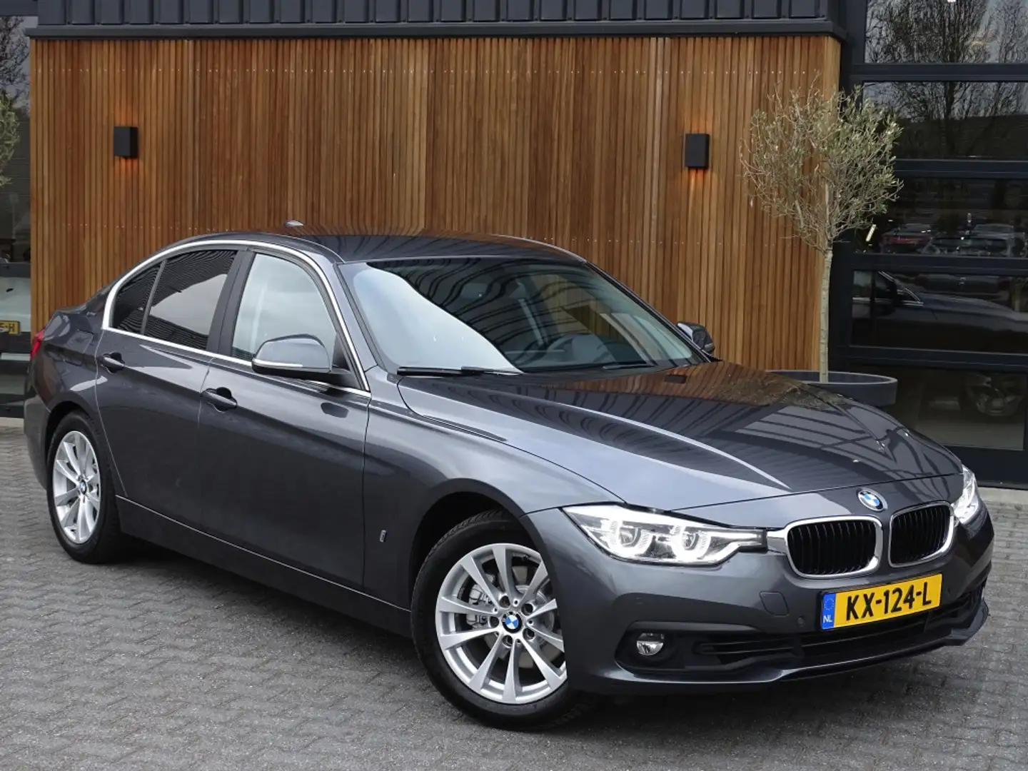 BMW 330 3-serie 330e 252PK automaat / I-Drive Pro / LED / Gris - 2