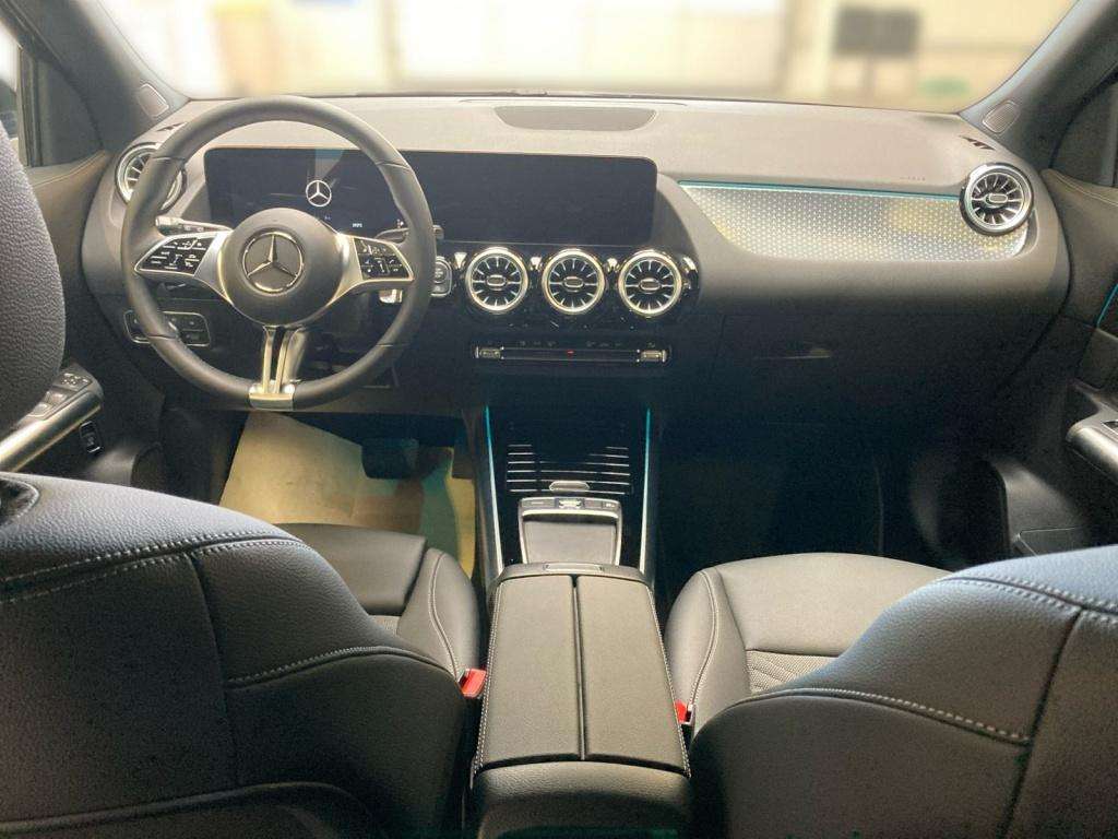 Mercedes-Benz GLA 180