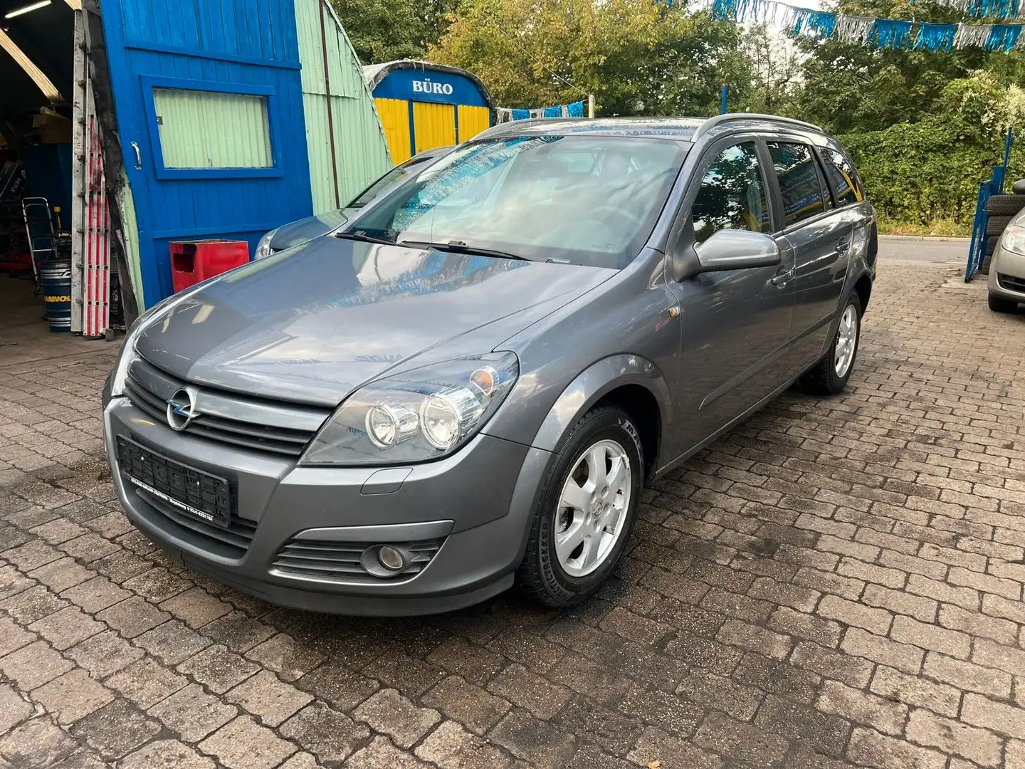 Opel Astra Caravan Tüv Neu 10.2026 TEMPOMAT ALLWETTER Gris - 1