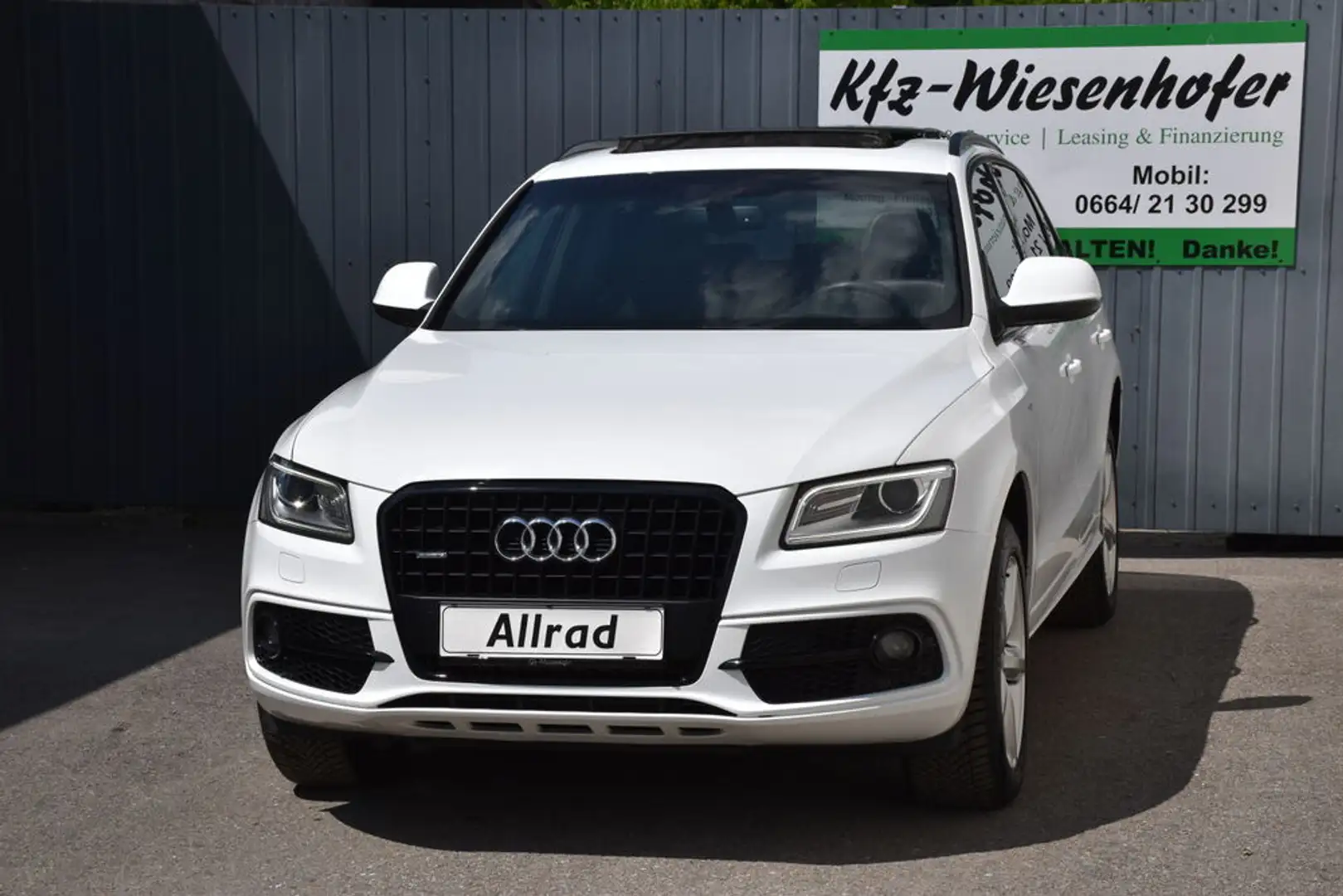 Audi Q5 2.0 TDI quattro s-line / Service NEU / Weiß - 2