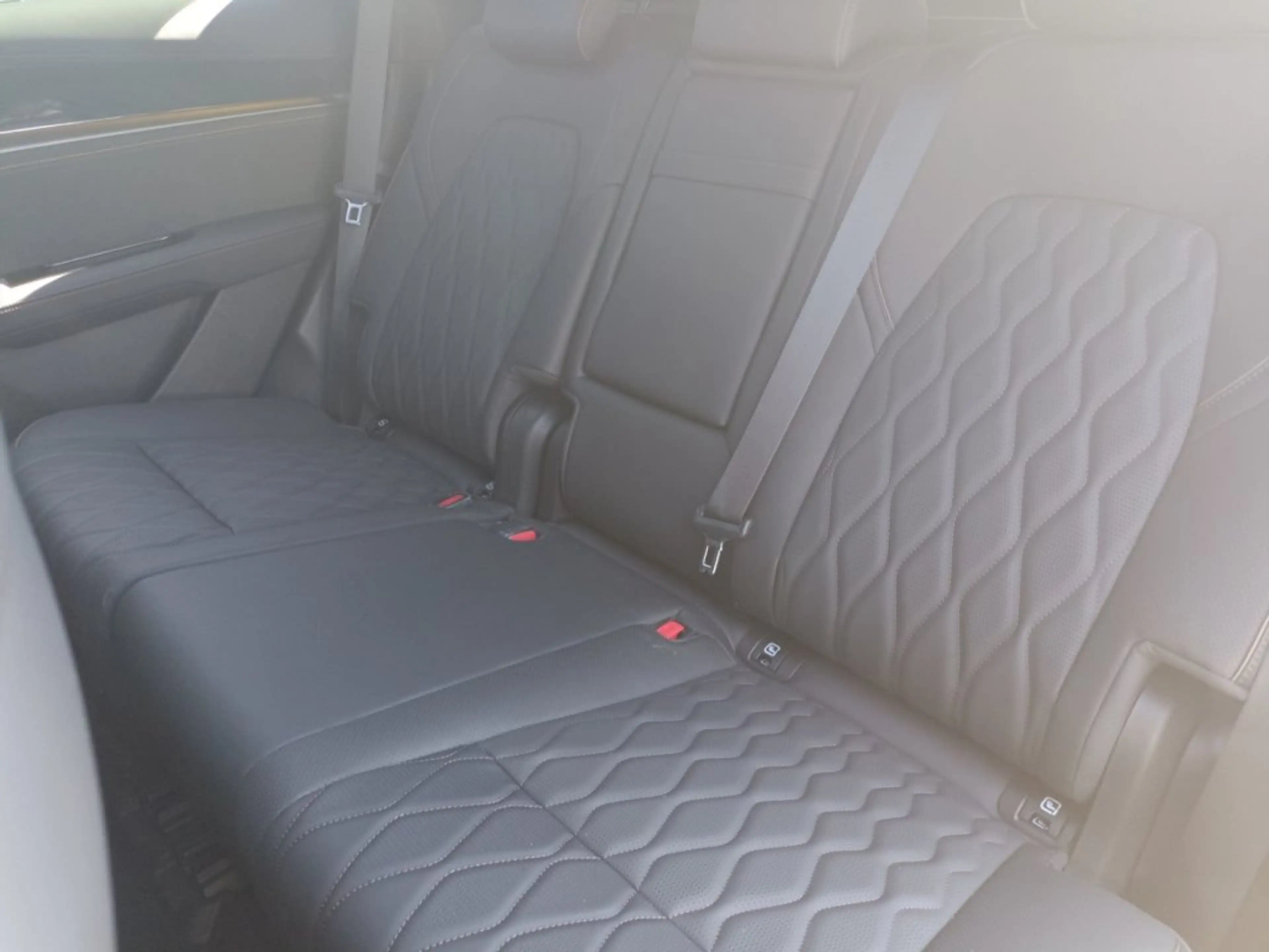 BYD Tang NEW TANG Flagship 4WD — photo 5