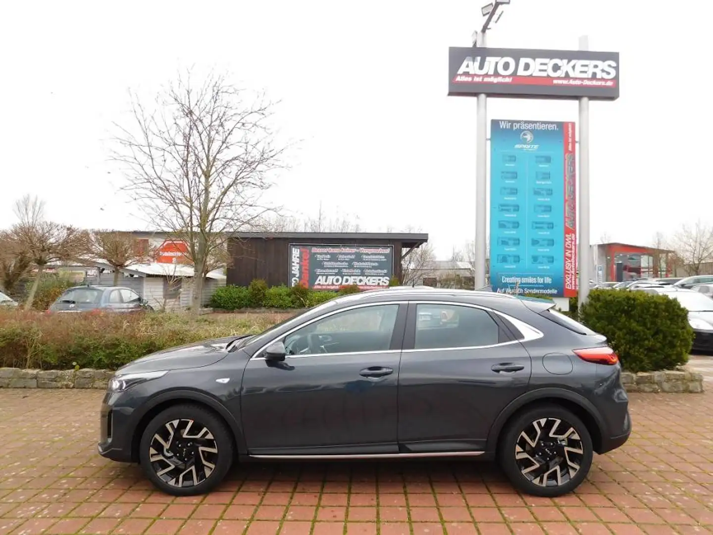 Kia XCeed 1,5 T-GDI DCT Automatik Vision Komfort LED Navi Ka Grijs - 2