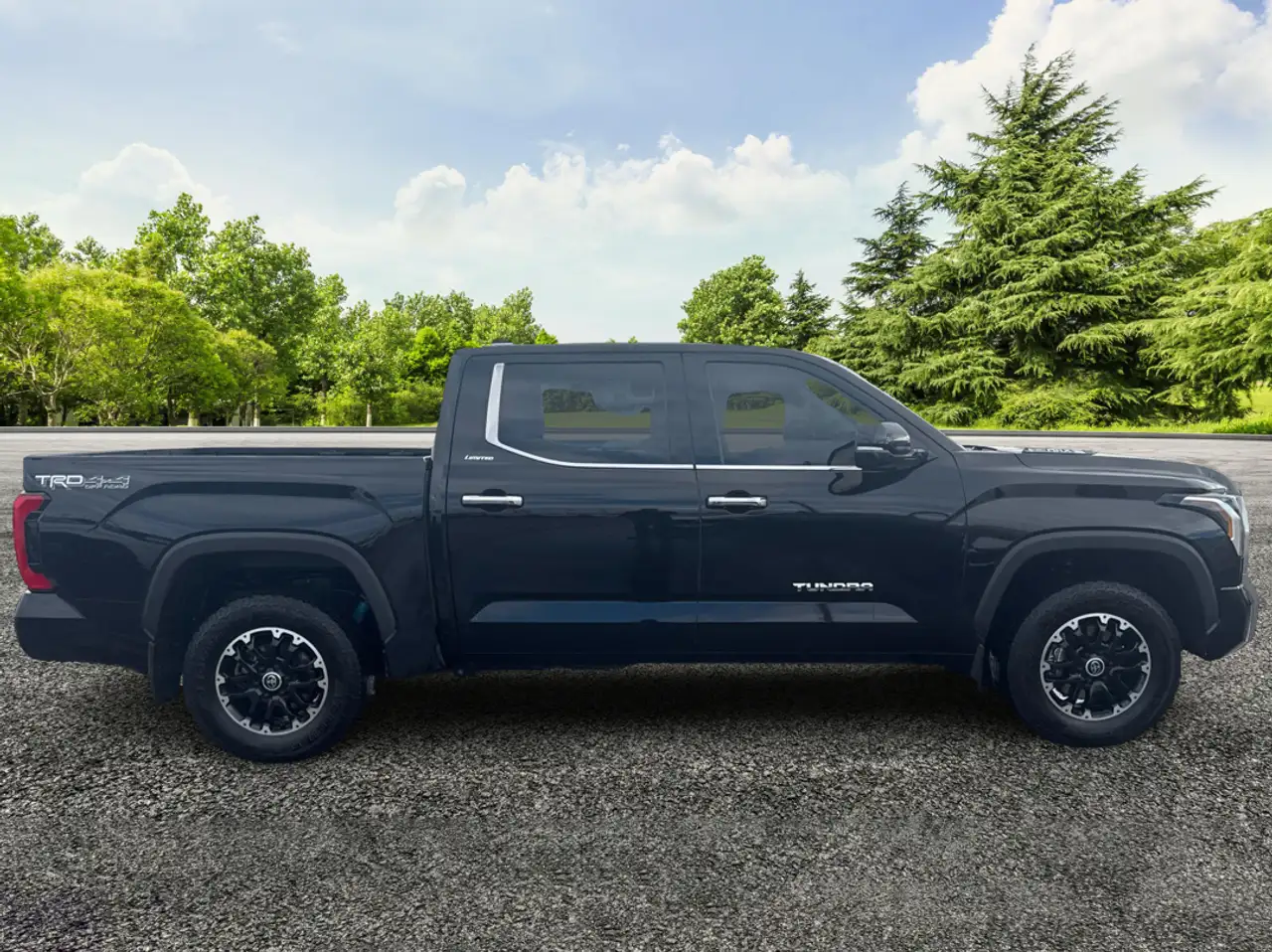 Toyota Tundra снимка Toyota Tundra
