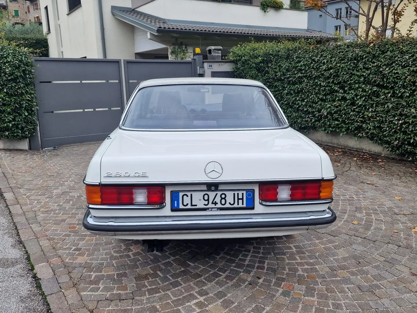 Mercedes-Benz 280 CE Blanc - 2