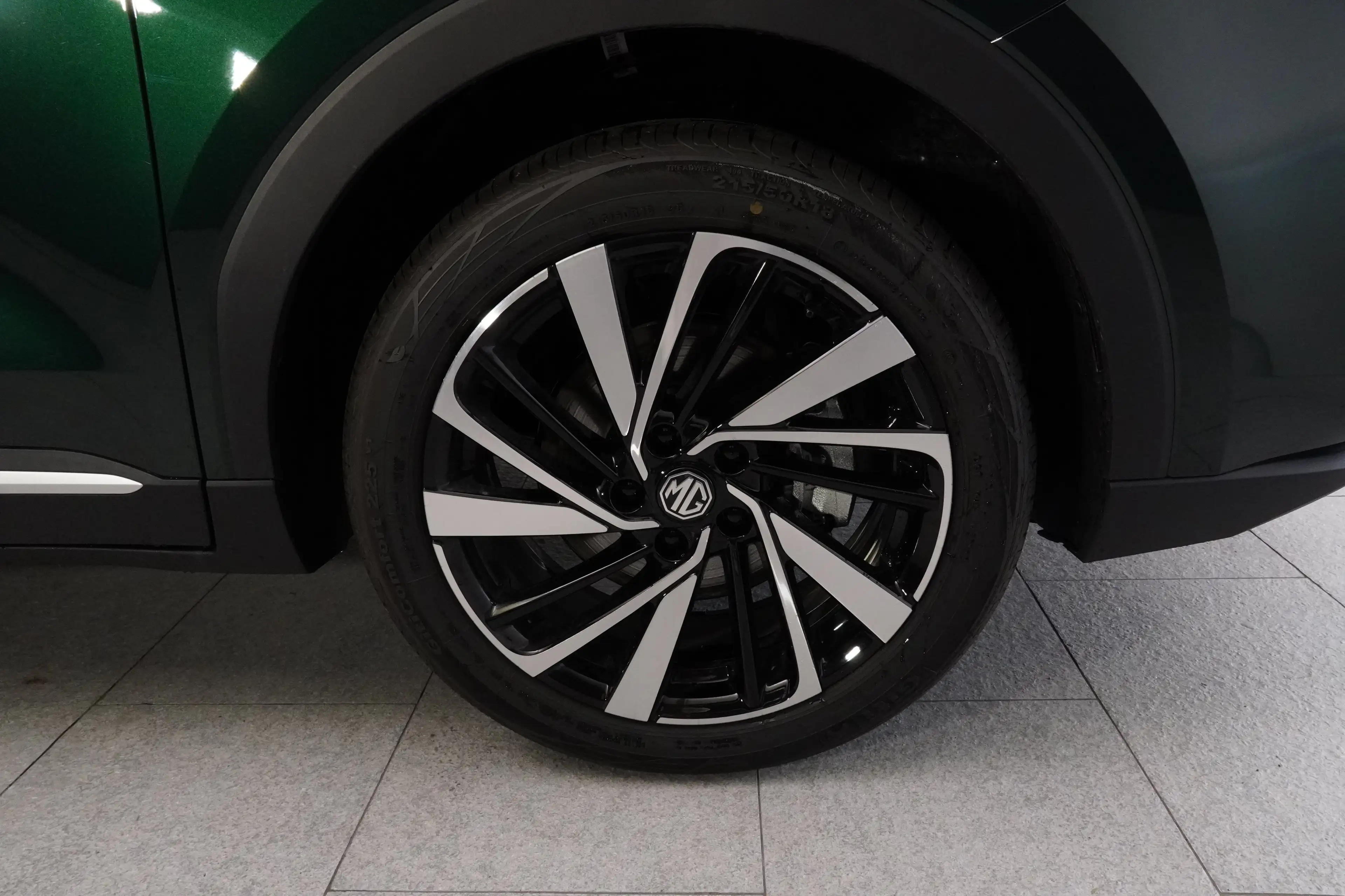 MG ZS HEV Luxury MY26 GRATIS WINTERREIFEN - ab EUR25.990 — photo 20