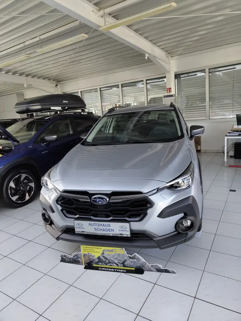 Subaru Crosstrek 2.0ie COMFORT*4X4*AUTOMATIK*LED*NAVI*FINANZ 3,99%* Argento - 2