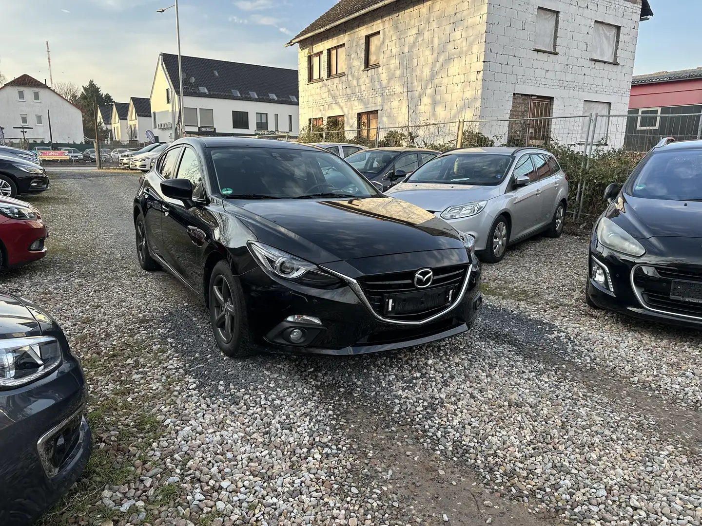 Mazda 3 Чорний - 1
