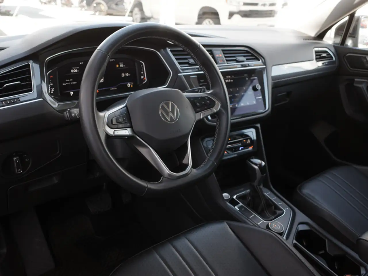 Volkswagen Tiguan снимка Volkswagen Tiguan