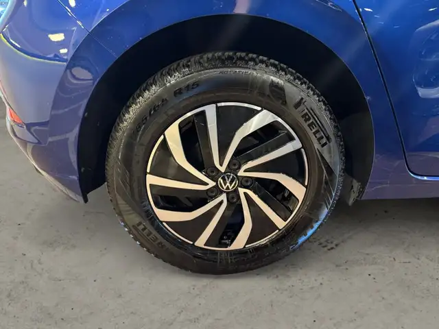 Volkswagen Polo view 7