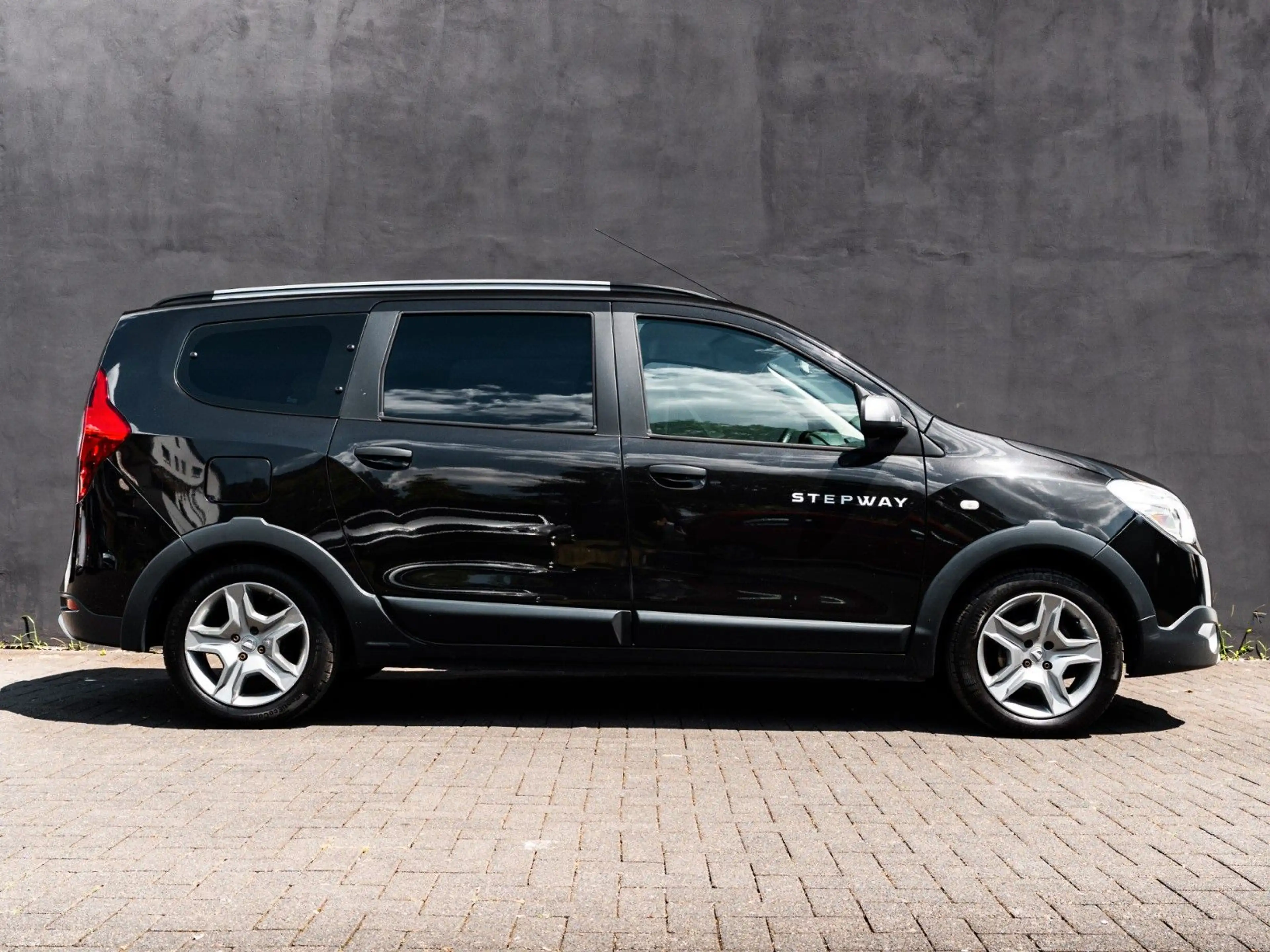 Dacia Lodgy Stepway 1 Hand 7 Sitzer Top — photo 4