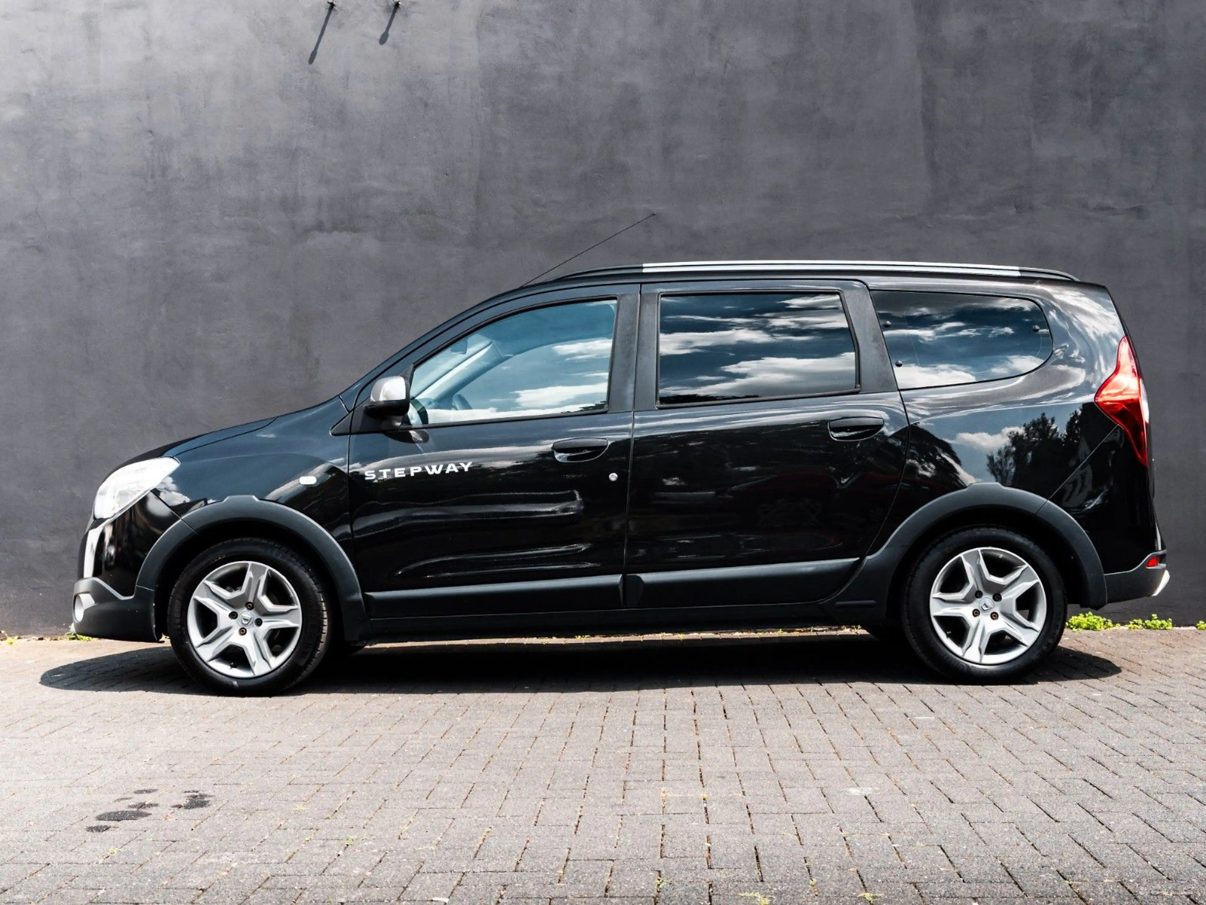 Dacia Lodgy Stepway 1 Hand 7 Sitzer Top — photo 5