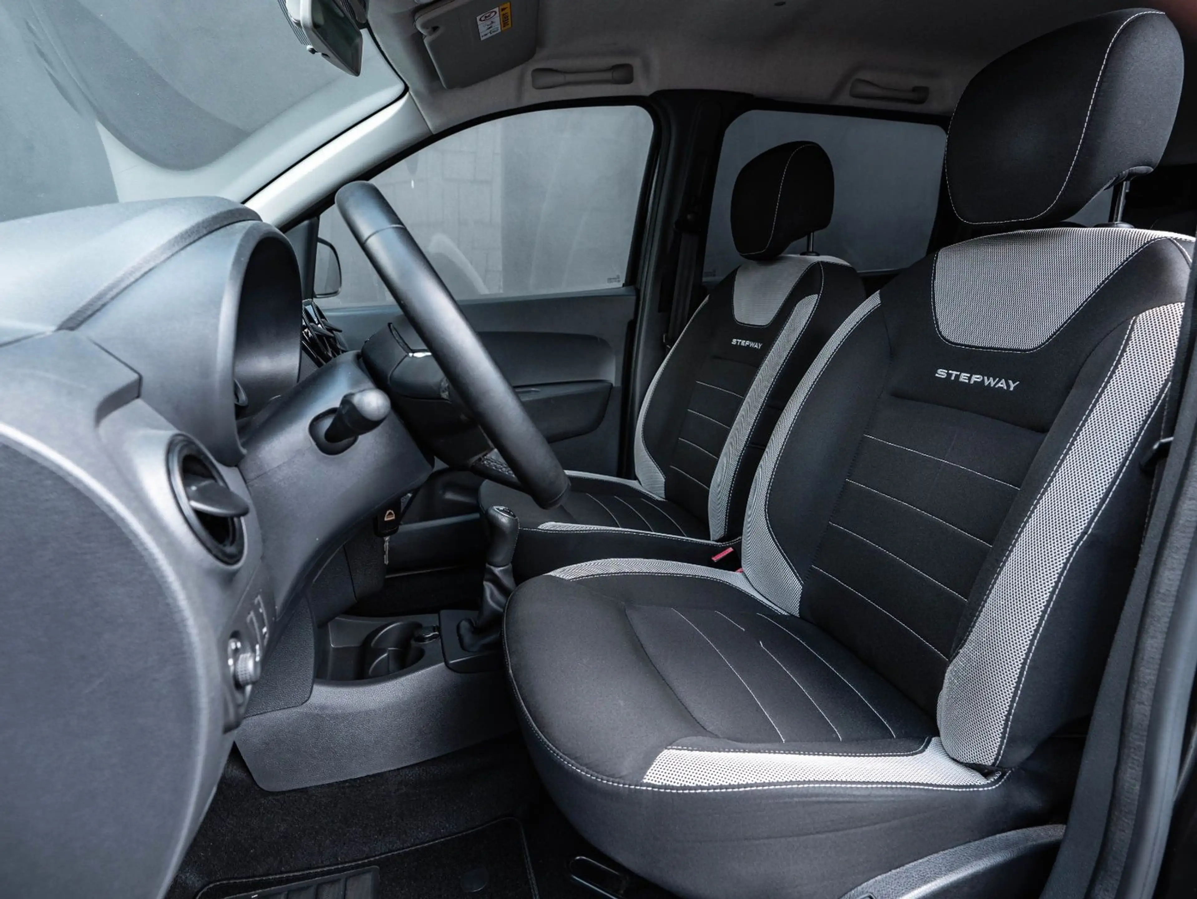 Dacia Lodgy Stepway 1 Hand 7 Sitzer Top — photo 13