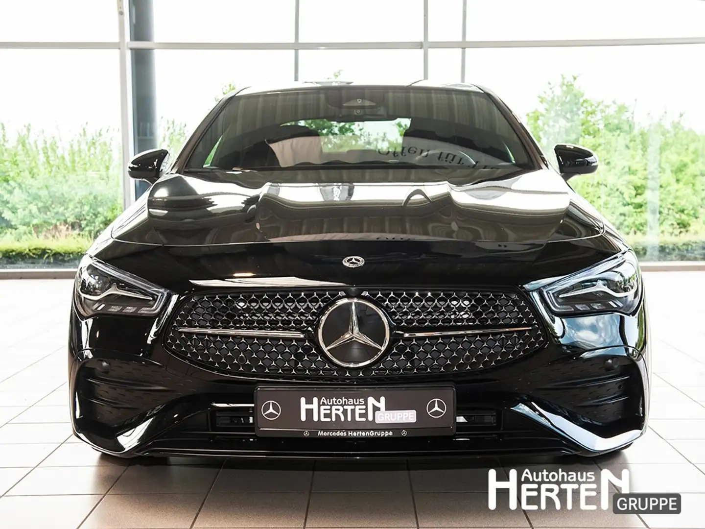 Mercedes-Benz CLA 180 AMG+NIGHT+LED+KEYLESS+AMBIENTE+R-KAMERA Negro - 2