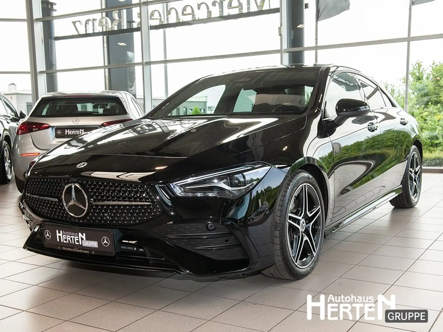 Mercedes-Benz CLA 180 AMG+NIGHT+LED+KEYLESS+AMBIENTE+R-KAMERA Negro - 1