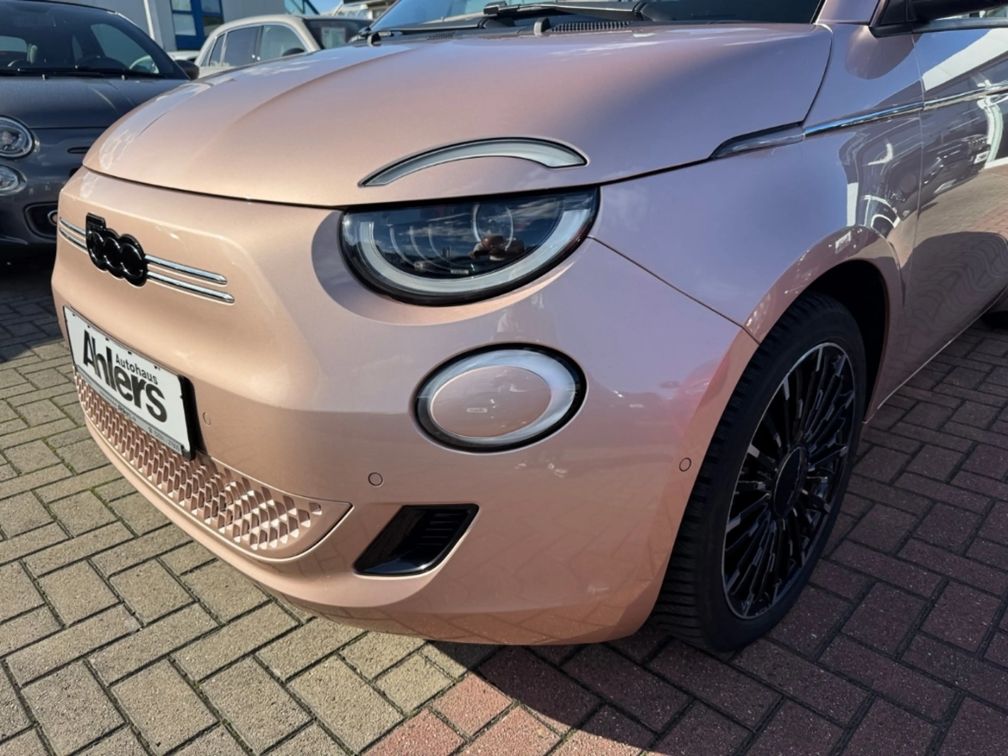 Fiat 500e La Prima By Bocelli+ALLWETTER+NAVI+JBL+LEDER+ACC+K — photo 11