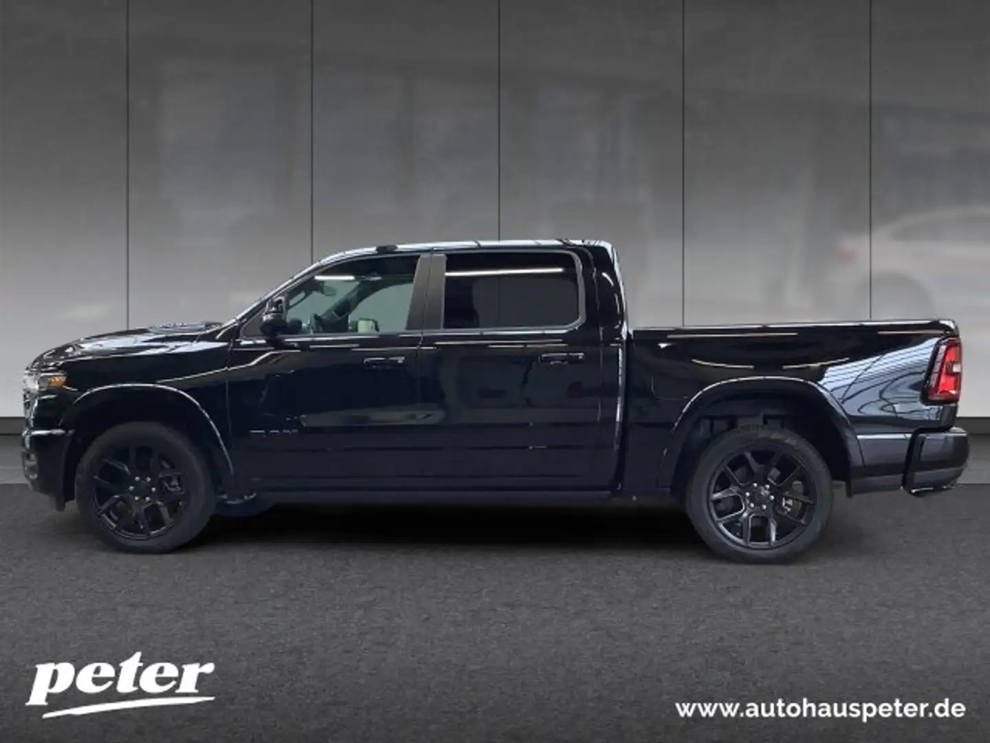 Dodge RAM RAM 1500 MY2025 Laramie Crew Cab 3.0L Hurricane Schwarz - 2