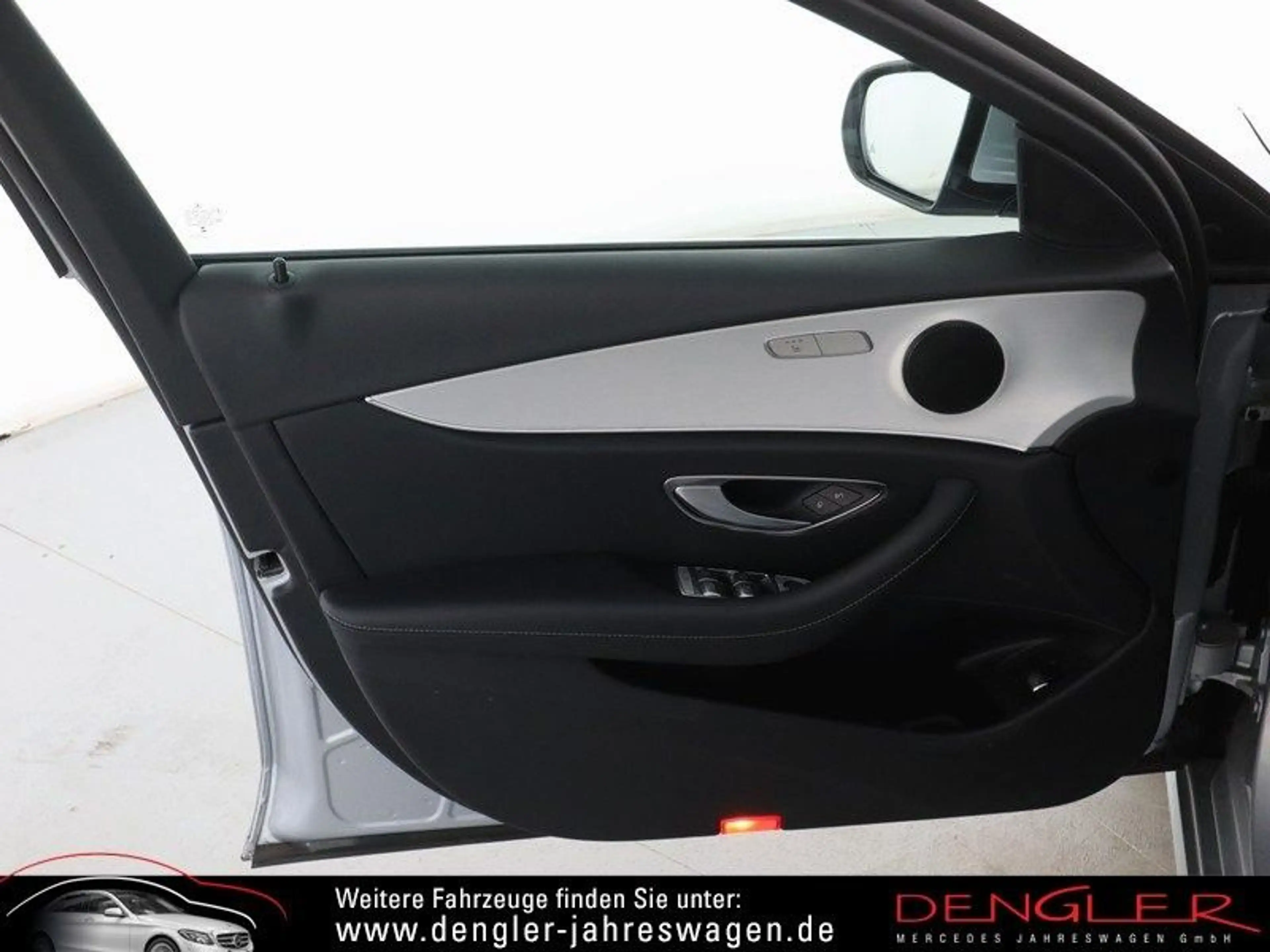 Mercedes-Benz E 220 T d MBUX PREMIUM*SPUR*LED*RFK Avantgarde — photo 8