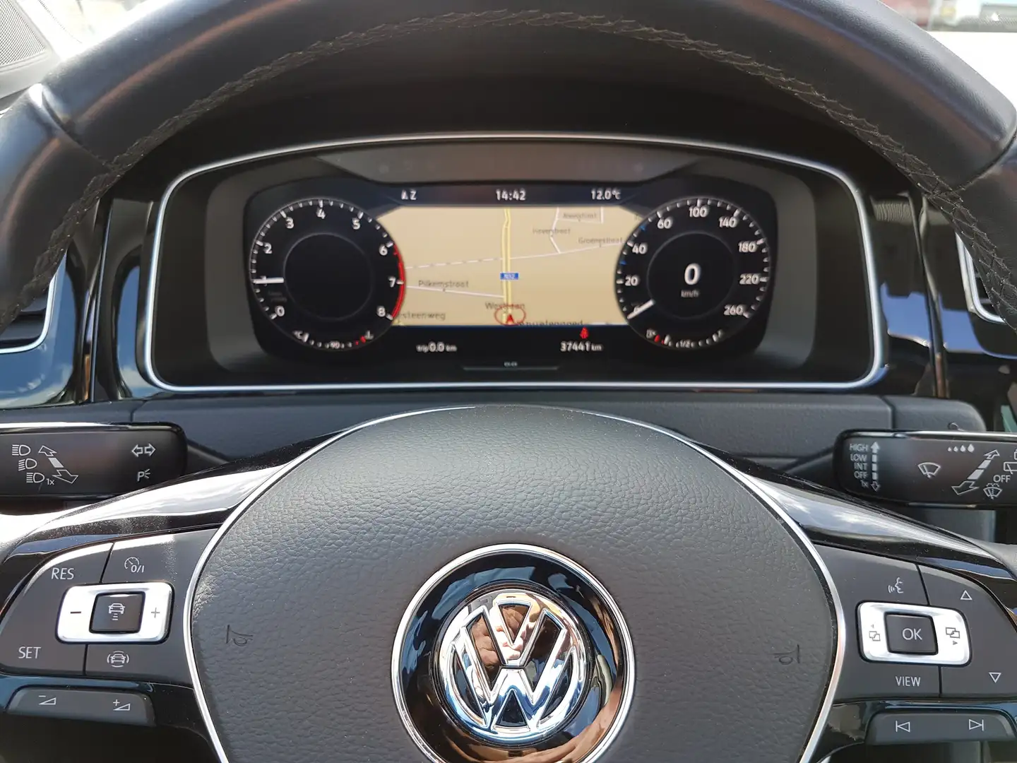 Volkswagen Golf 1.0 TSI Join VIRTUAL PANORAMA ACC DAB GPS CAMERA Grijs - 2