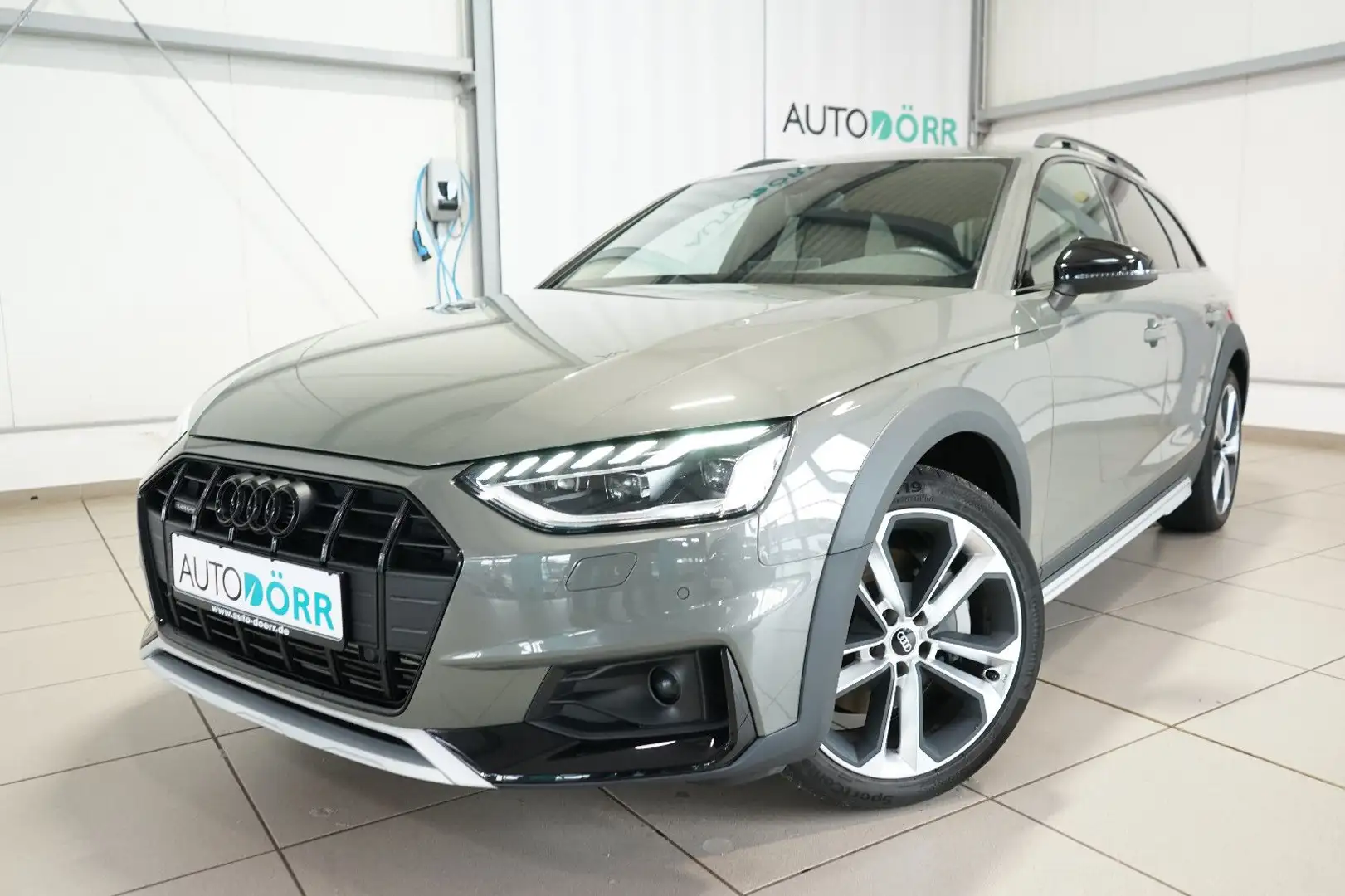 Audi A4 allroad quattro 45 TFSI AHK+ACC+Matrix+Kamera Grau - 1