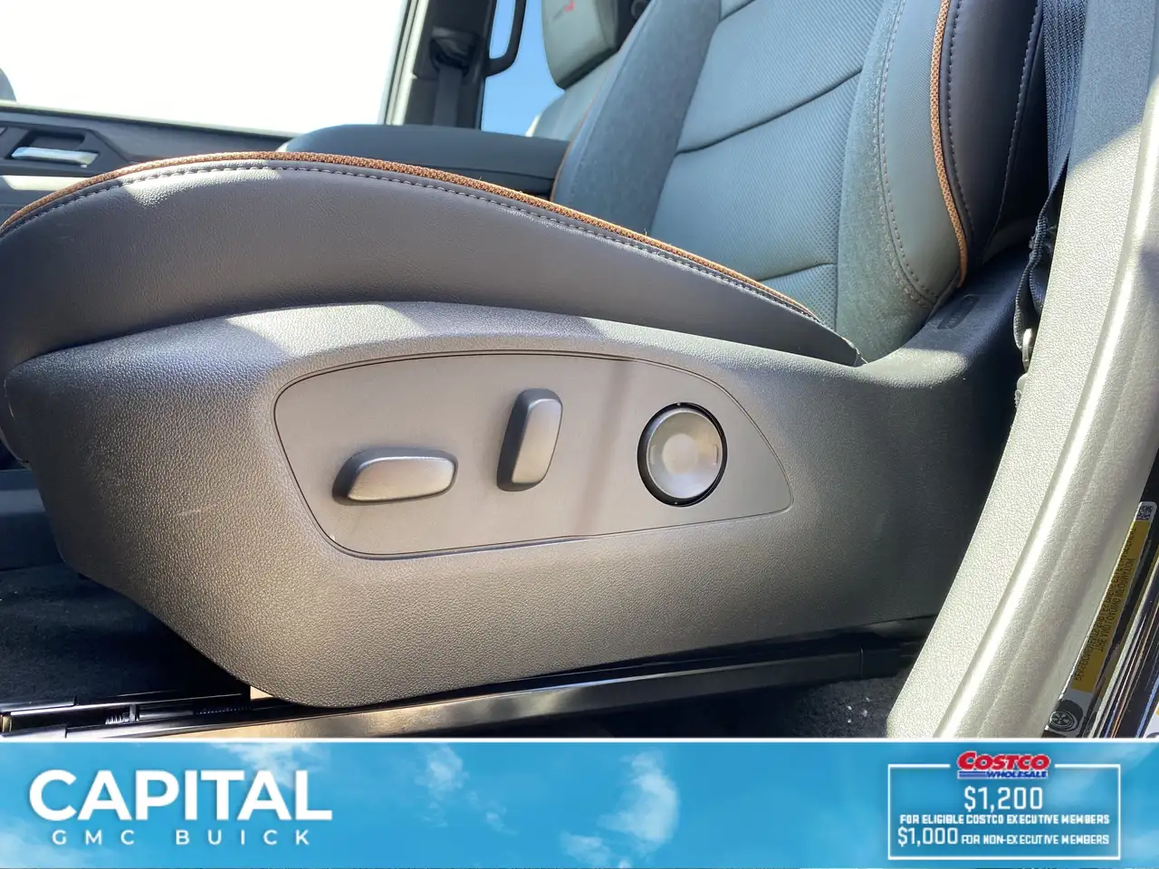 GMC Acadia снимка GMC Acadia