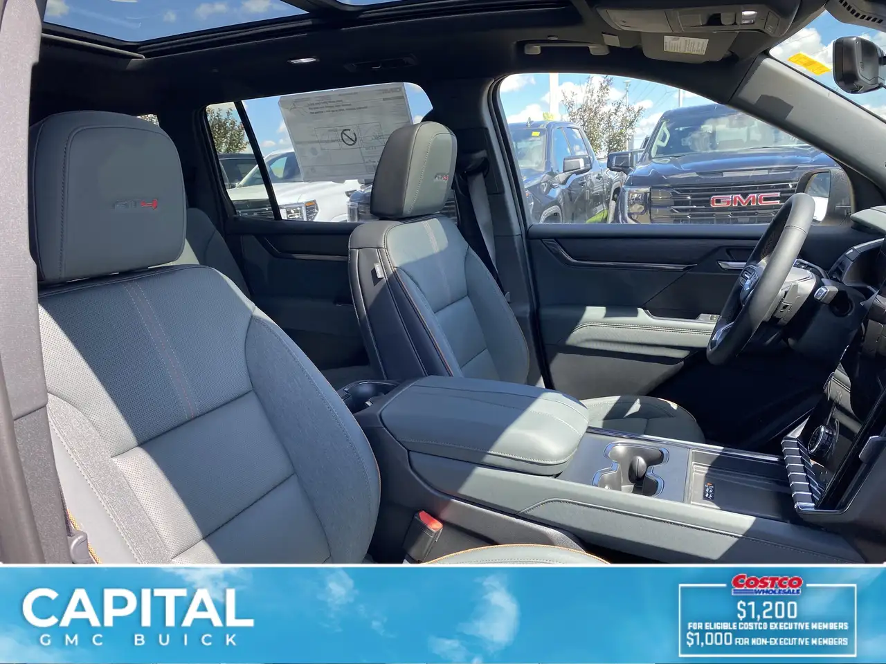 GMC Acadia снимка GMC Acadia