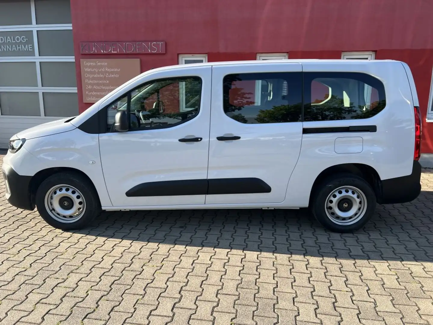 Citroen Berlingo MPV XL PureTech 110 YOU (E) Weiß - 2