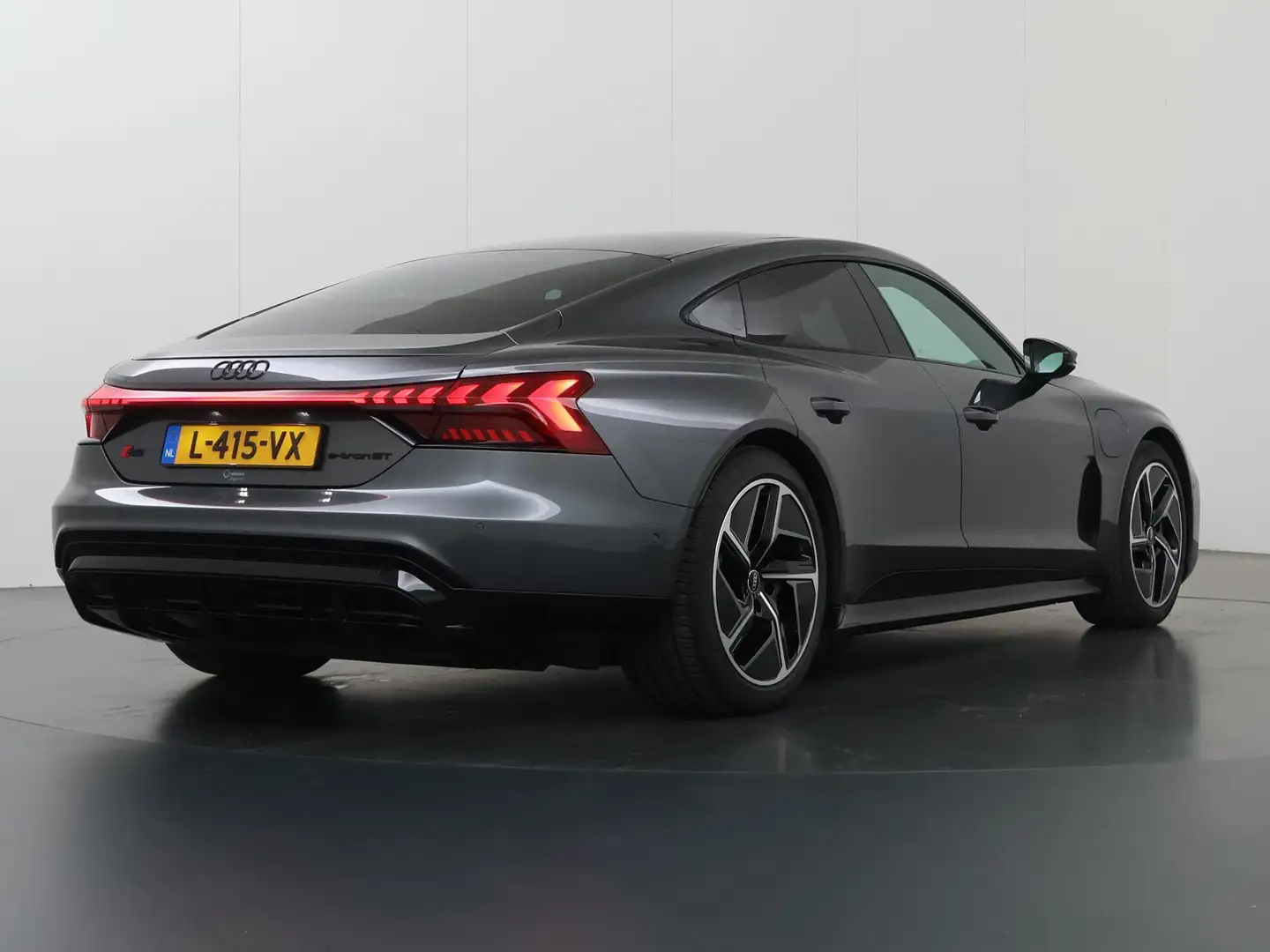 Audi RS e-tron GT 93 kWh | SOH 92% | 790pk | Adaptief Onderstel | Pa Grijs - 2