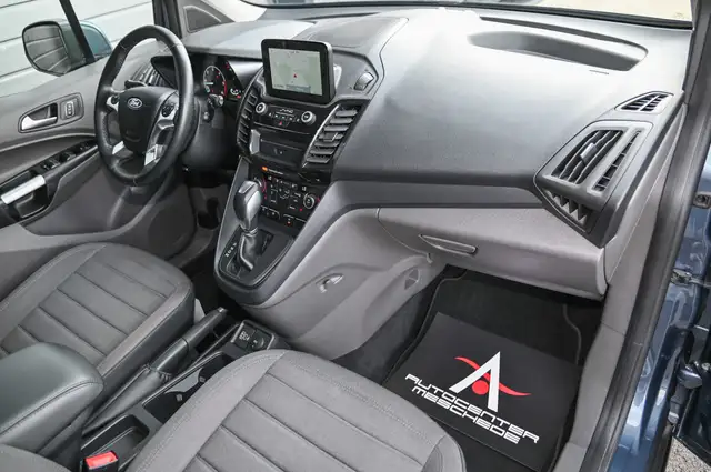 Ford Tourneo Connect view 11