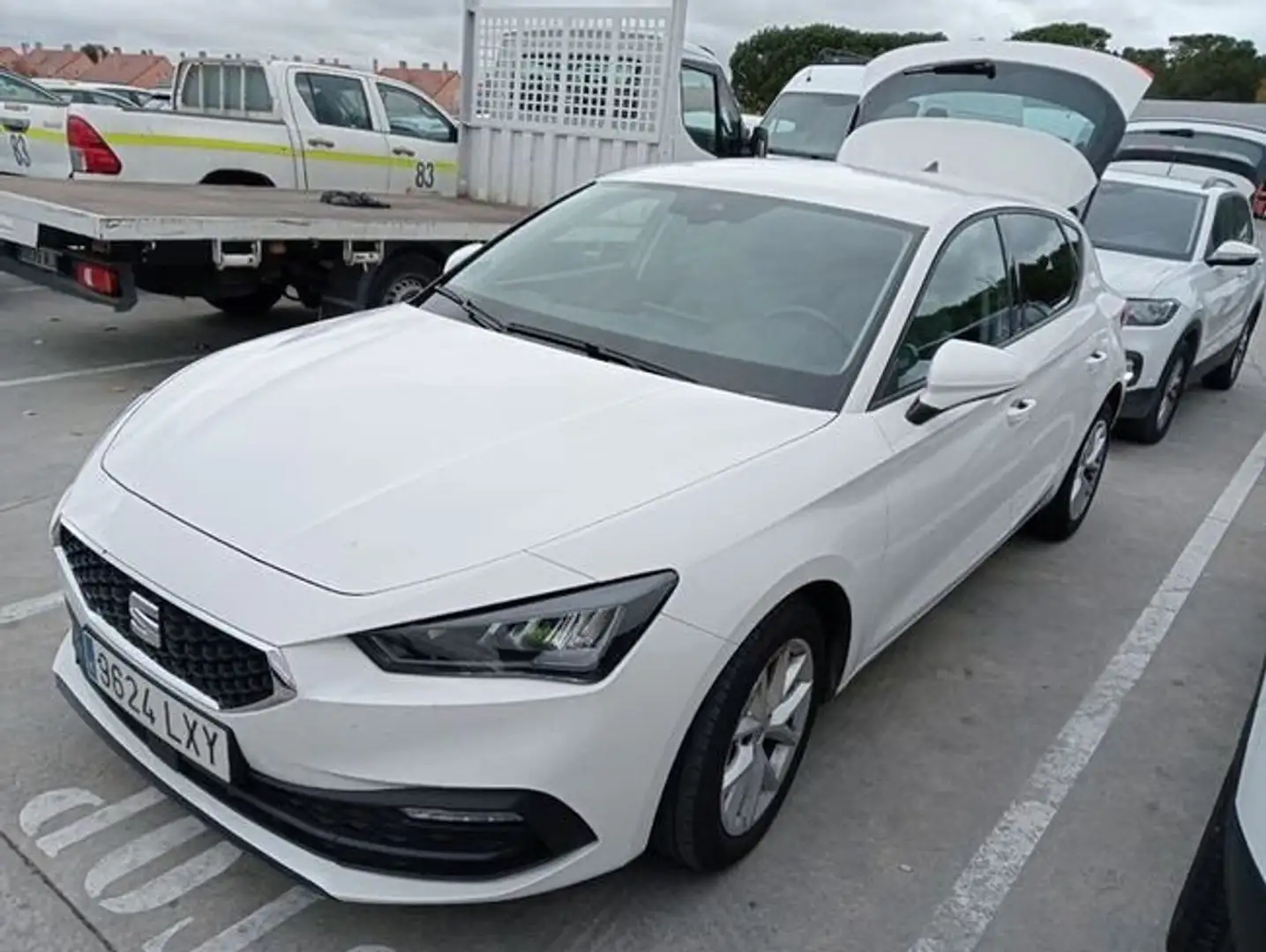 SEAT Leon 1.0 eTSI 81kW DSG-7 S&S Style Go Blanco - 2