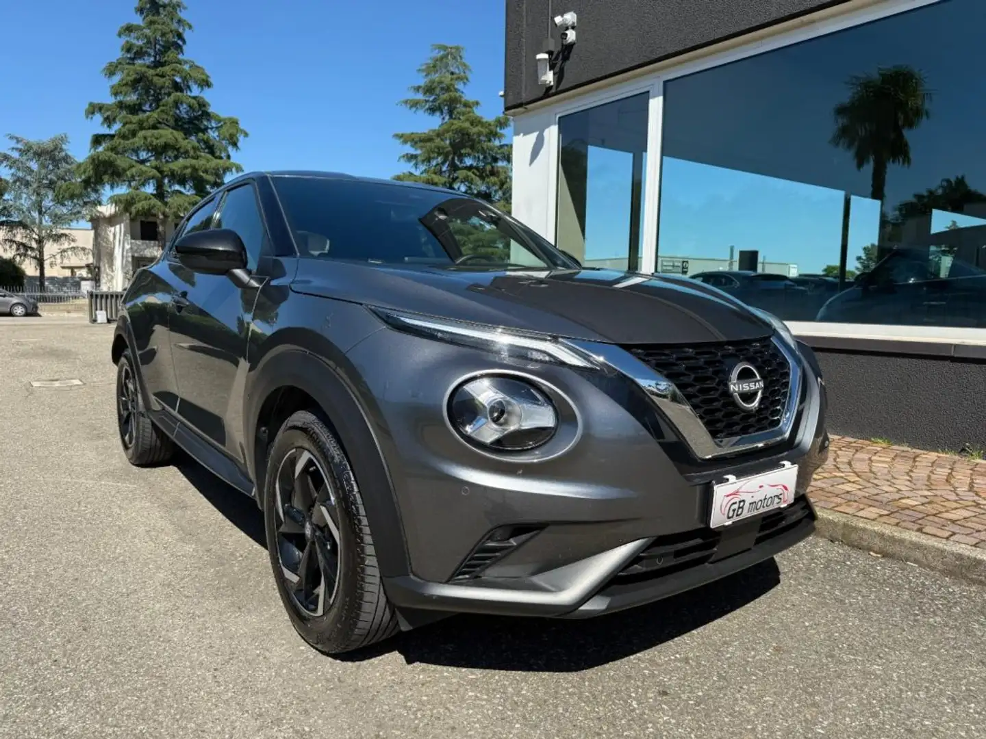 Nissan Juke 1.0 DIG-T 114 CV N-Connecta LED - BT - TELEC. - 17 Grigio - 2