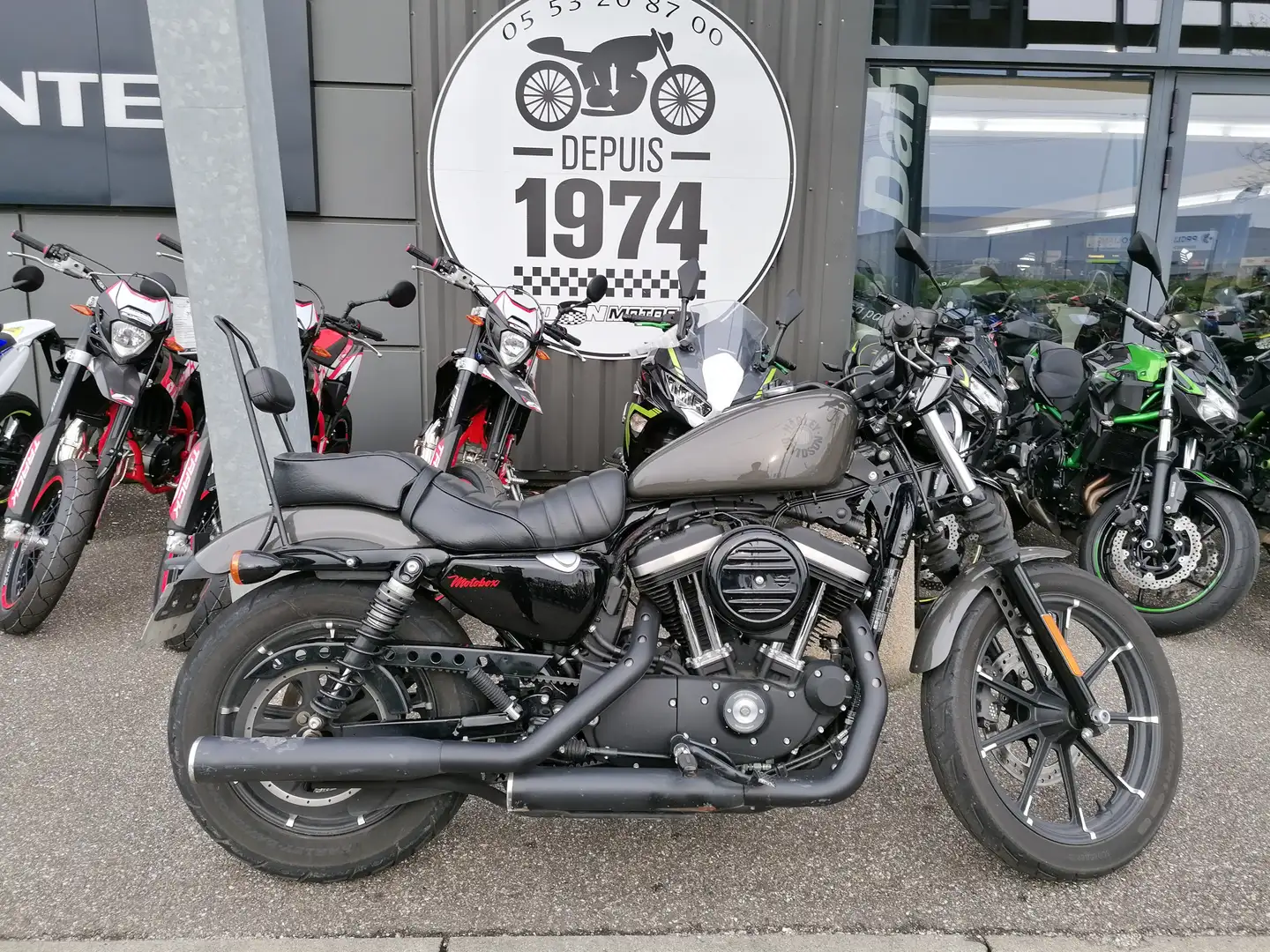 Harley-Davidson Sportster - 1