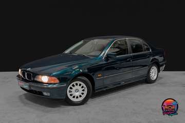 523i
