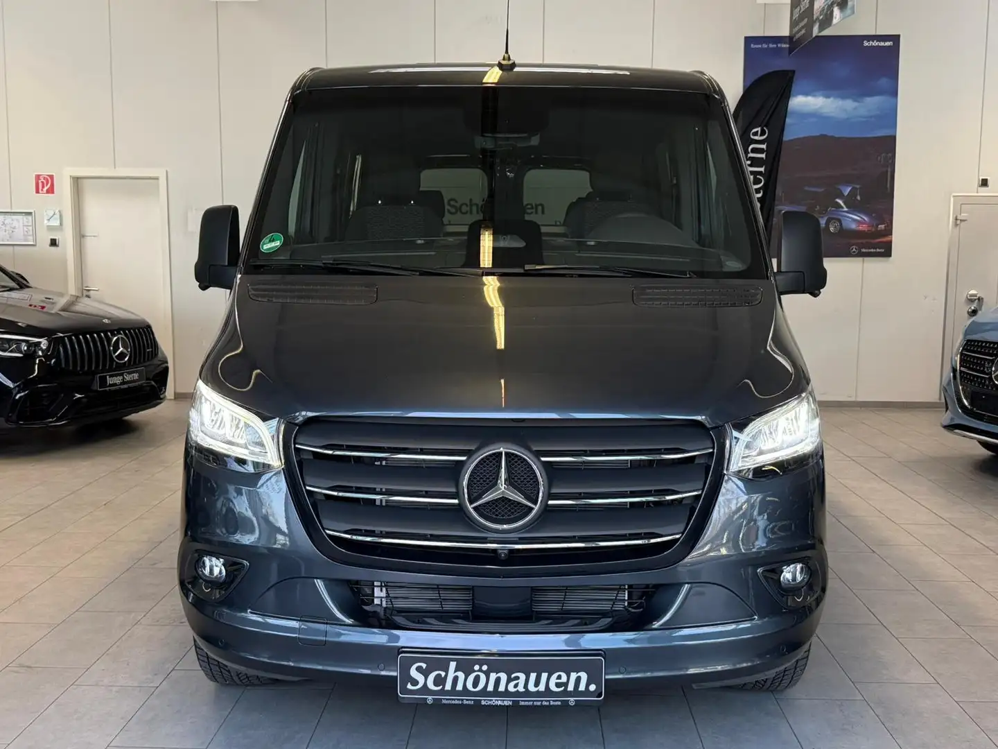 Mercedes-Benz Sprinter 319 CDI Tourer SELECT STDHZ+LUFT+3,5AHK Grau - 2