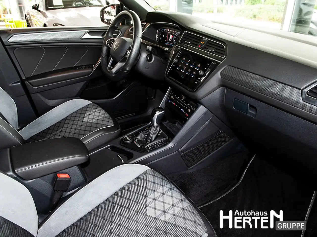 Volkswagen Tiguan Allspace R-Line 4Motion+Black-Style+HUD+, миниатюра 6