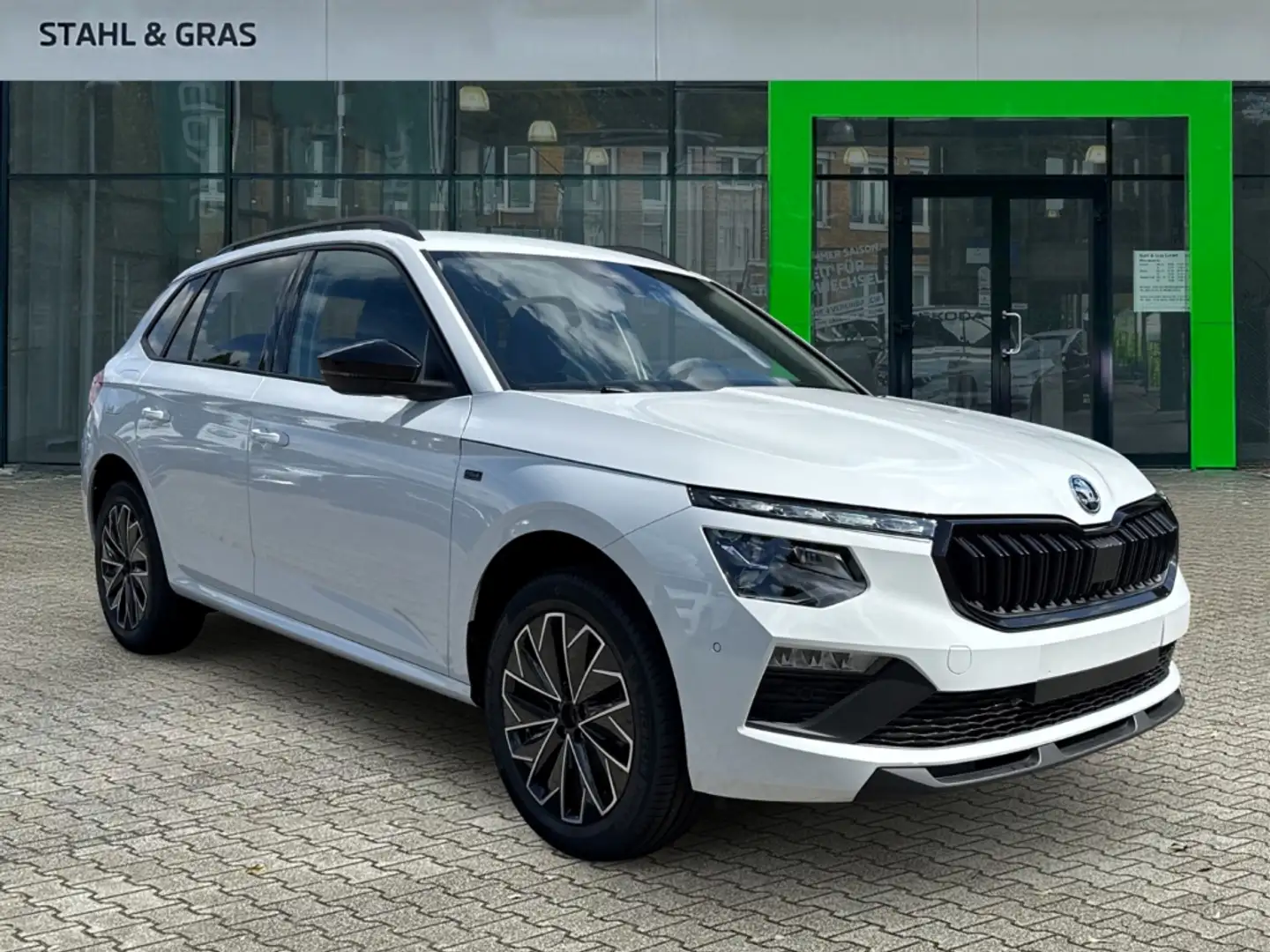 Skoda Kamiq Tour 1,0 TSI 70 kW 5-Gang-Schaltgetriebe Navi Digi Weiß - 1